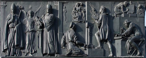 Max I. Denkmal - Relief