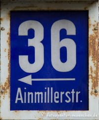 Hausnummer - Ainmillerstraße