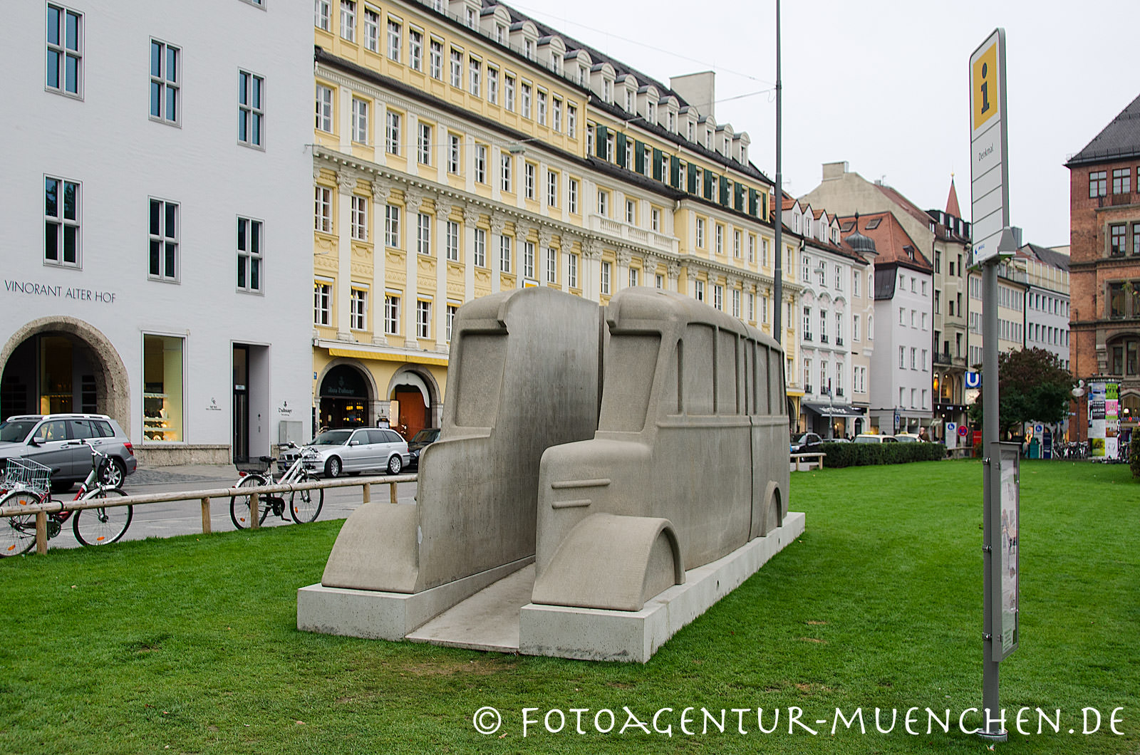 Denkmal der grauen Busse