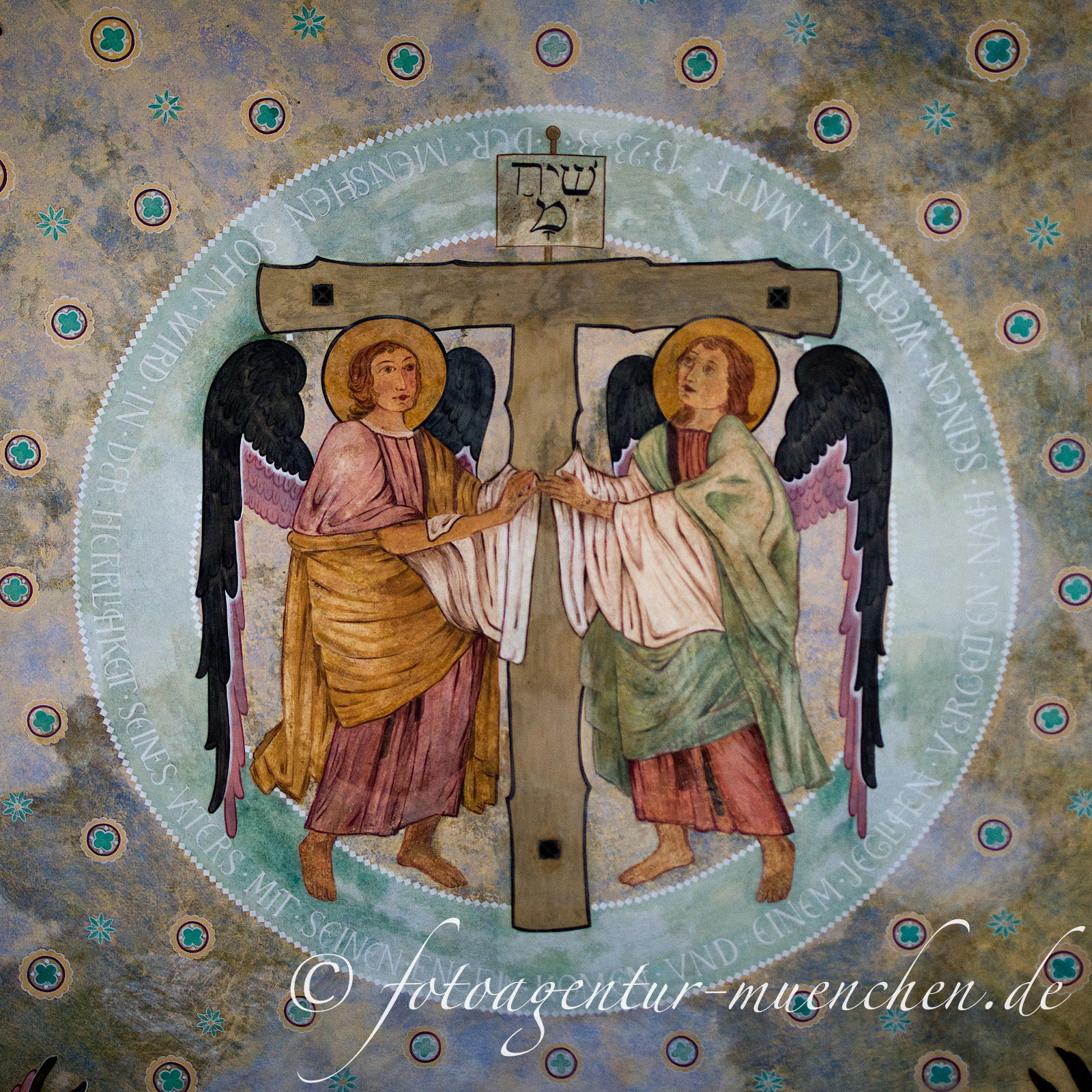 Deckenfresko im Nordfriedhof