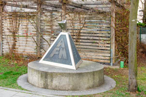 Denkmal: AFN-Memorial-Pyramid