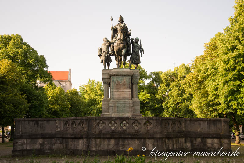 Kaiser Ludwig der Bayer - Reiterstandbild - Dittler Emil, Drumm August, Miller d.J. Ferdinand Freiherr von – Denkmal/Kunstwerk in München