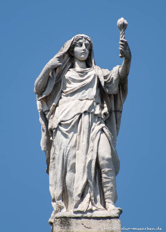 Selbsterkenntnis – Denkmal/Kunstwerk in München