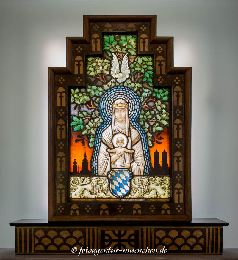 Maria mit Kind- St. Barbara