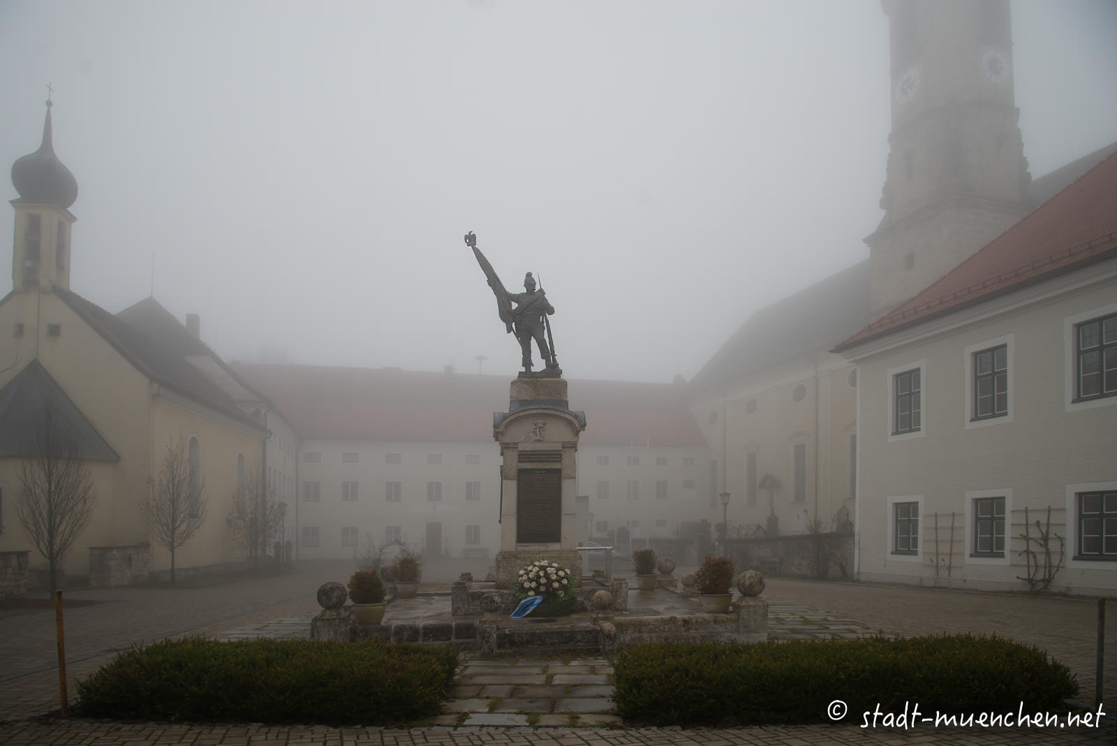Kriegerdenkmal Weyern