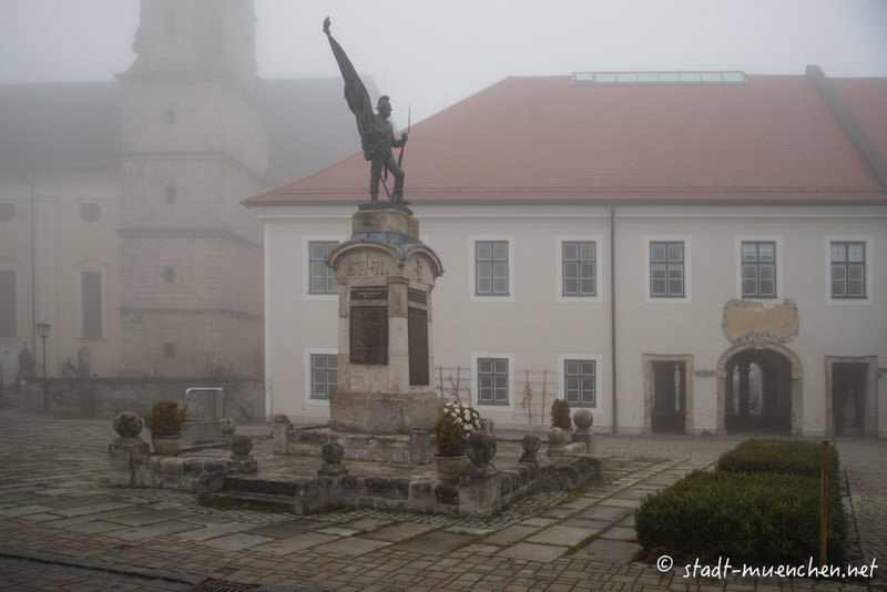 Kriegerdenkmal Weyern