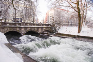 Gerhard Willhalm – Eisbachwelle