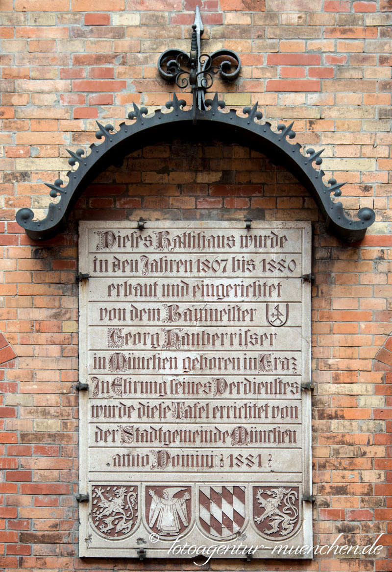 Neues Rathaus - Georg Hauberrisser – Denkmal/Kunstwerk in München