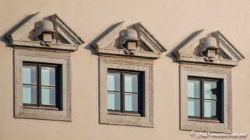 Gerhard Willhalm – Stahlhelmfenster