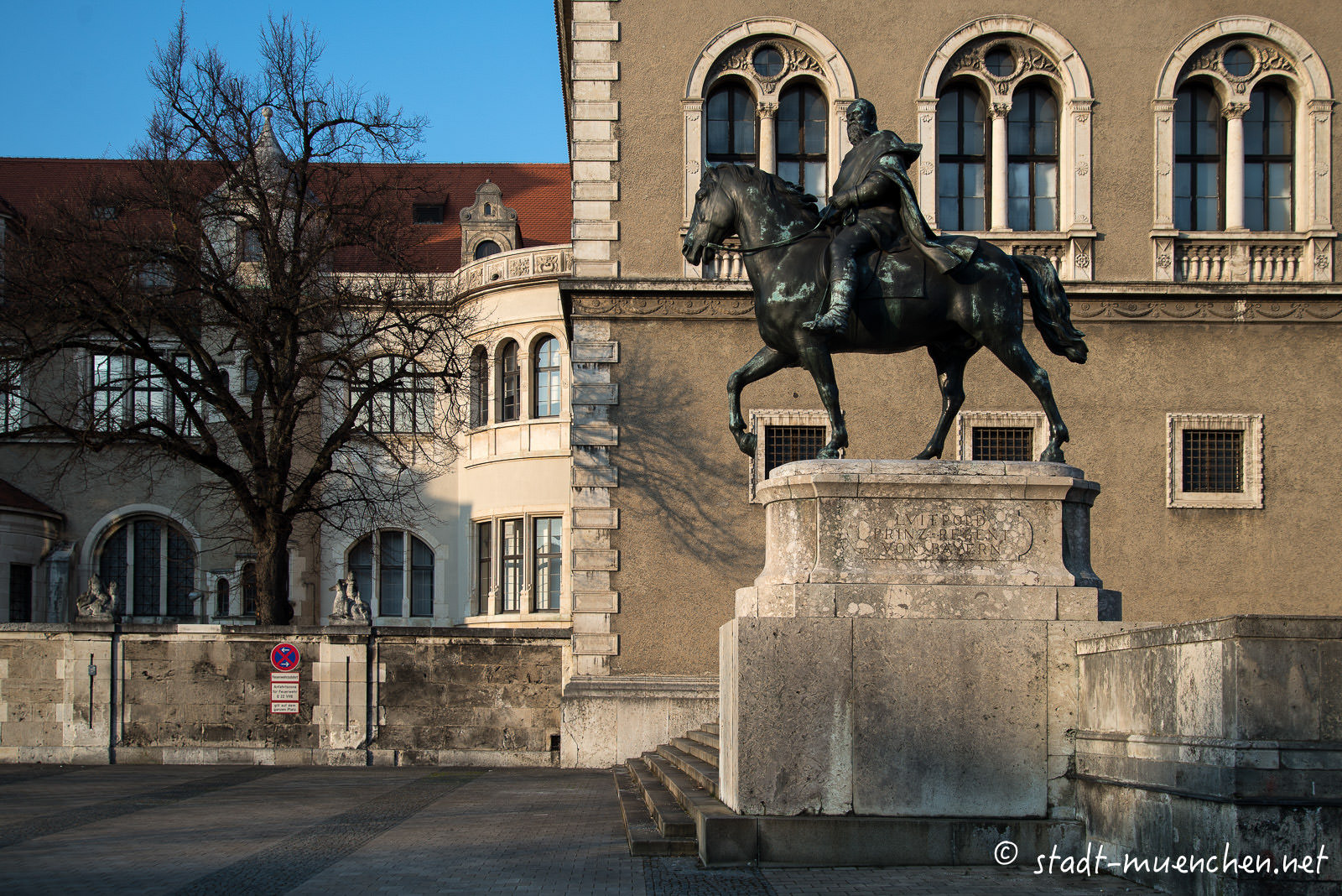 Reiterstandbild Prinzregent Luitpold
