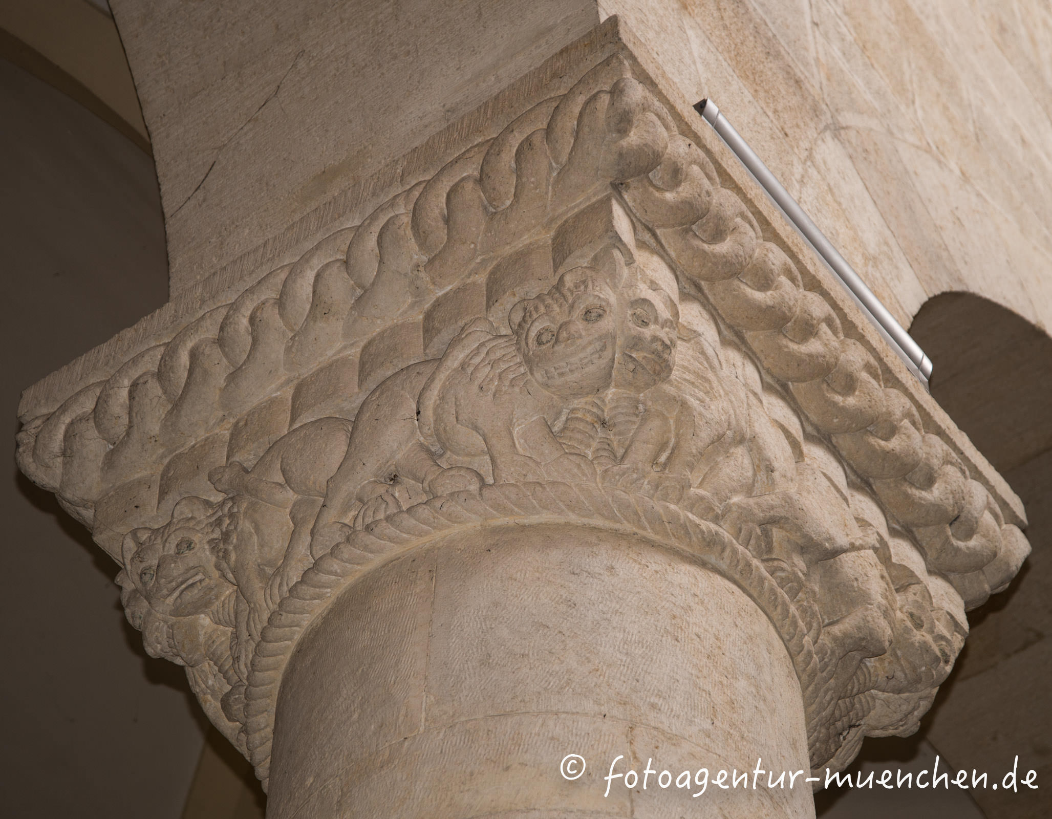 Kapitell in der Schottenkirche St. Jakob