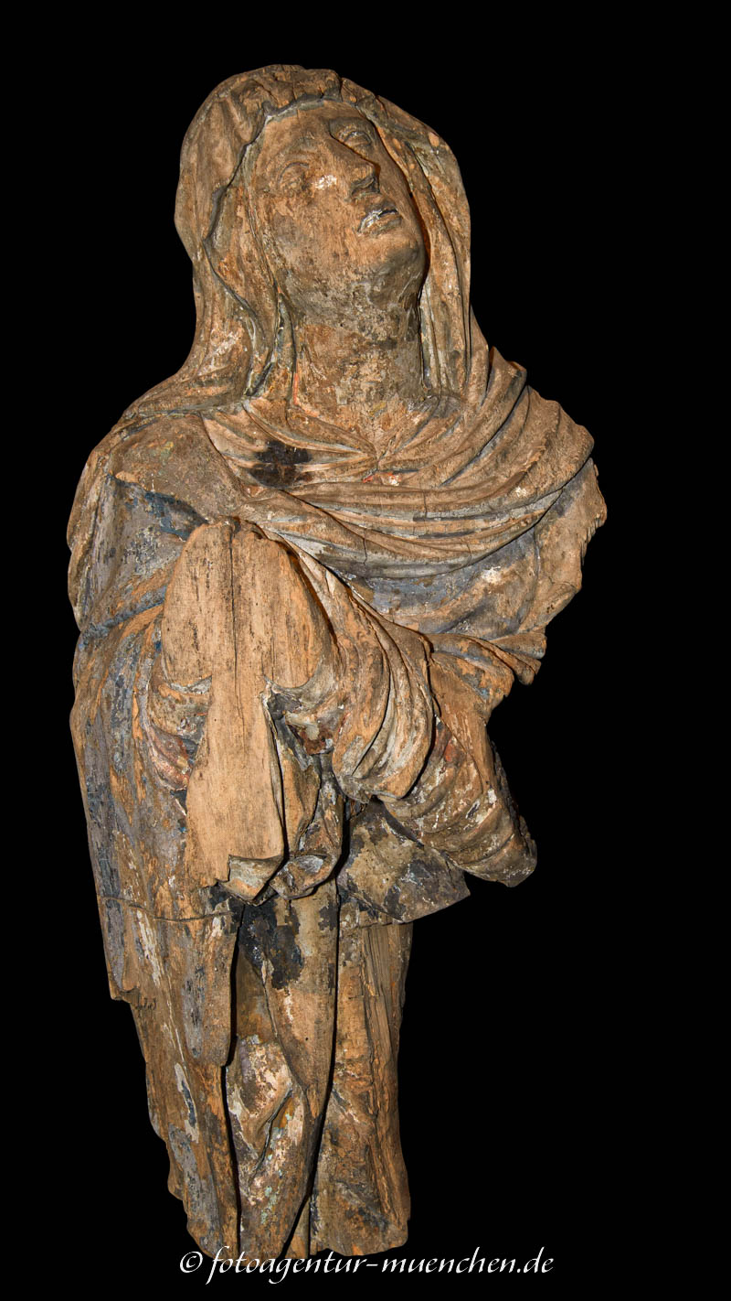 Fragment einer Marienfigur - Unbekannt – Denkmal/Kunstwerk in München