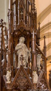 Heilig-Kreuz-Kirche - Kanzel