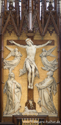 Heilig-Kreuz-Kirche - Hauptaltar