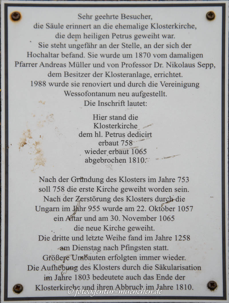 Gedenksäule - ehemalige Klosterkirche St. Peter