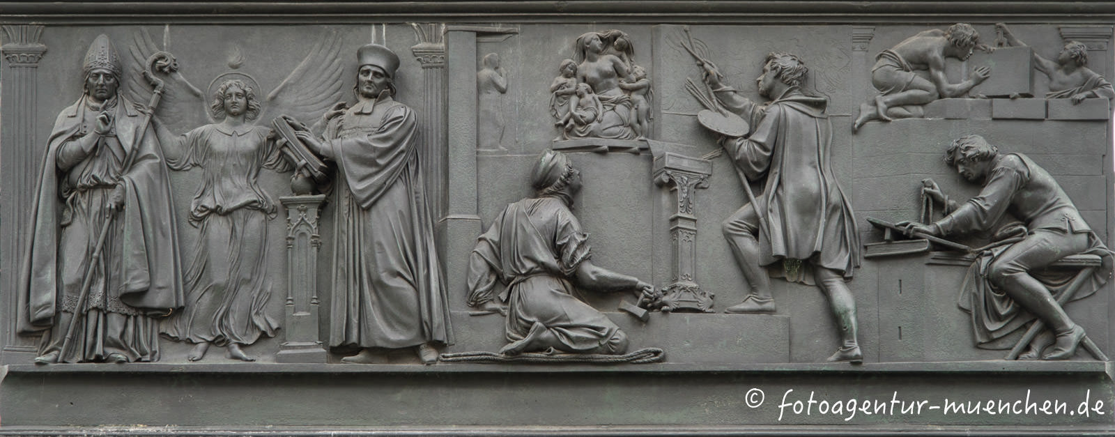 Max-Joseph-Denkmal