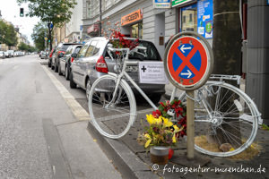 Ghost Bikes - Geisterräder