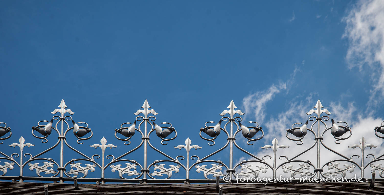 Dachbekrönung - Neues Rathaus