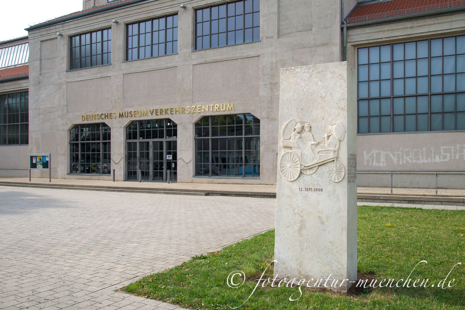 Carl-Benz-Stele