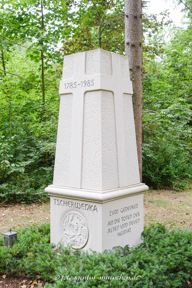 Vertriebenen Denkmal  - Tscherwenka – Denkmal/Kunstwerk in München