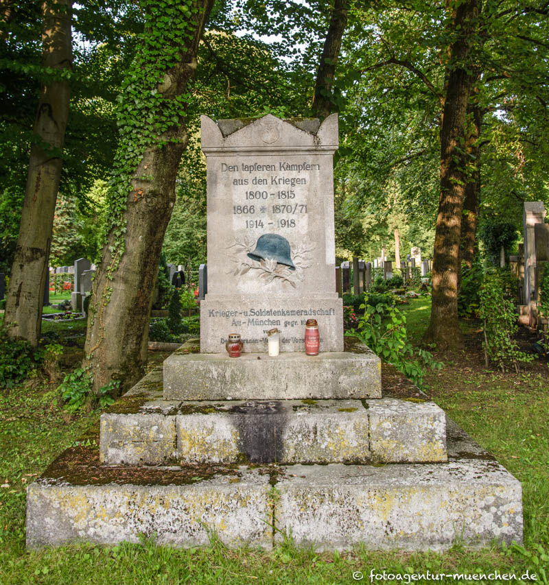 Auer - Kriegerdenkmal – Denkmal/Kunstwerk in München