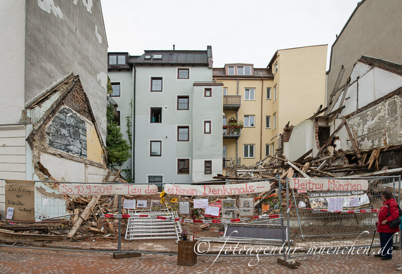 Zerstörtes Uhrmacherhäusl in der Grasstraße
