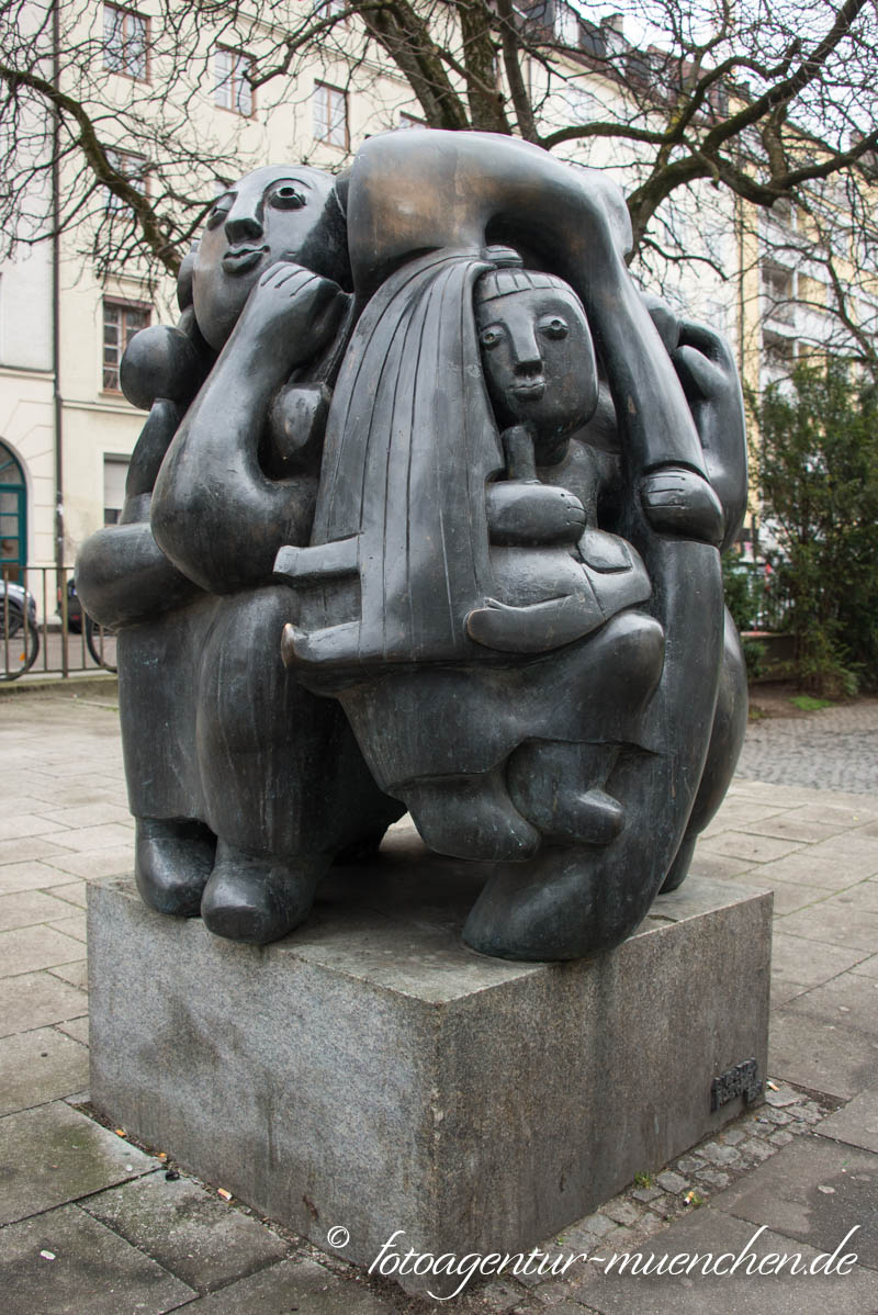 Gockel, Hinkel und Gackeleia - Fazekas Angelika – Denkmal/Kunstwerk in München