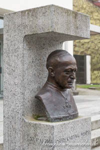Büste - Kardinal Wendel