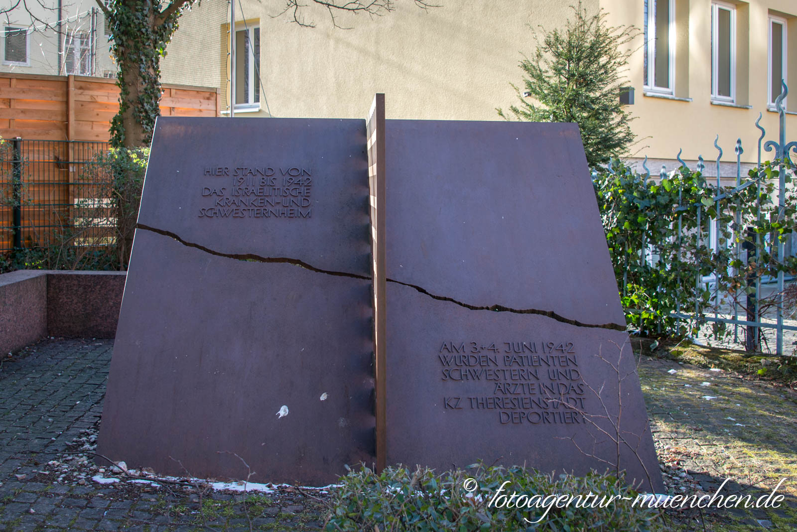 Mahnmal - Israelitisches Kranken- und Schwesternheim