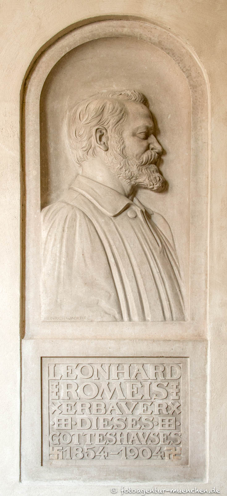 Gedenktafel für Leonhard Romais