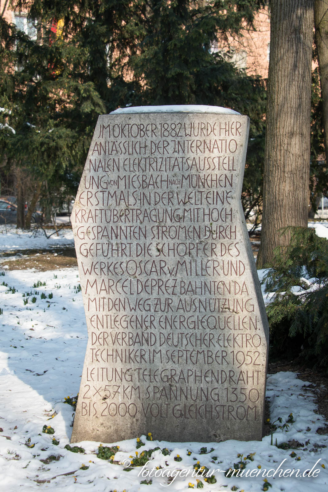 Gedenkstein - Stromübertragung