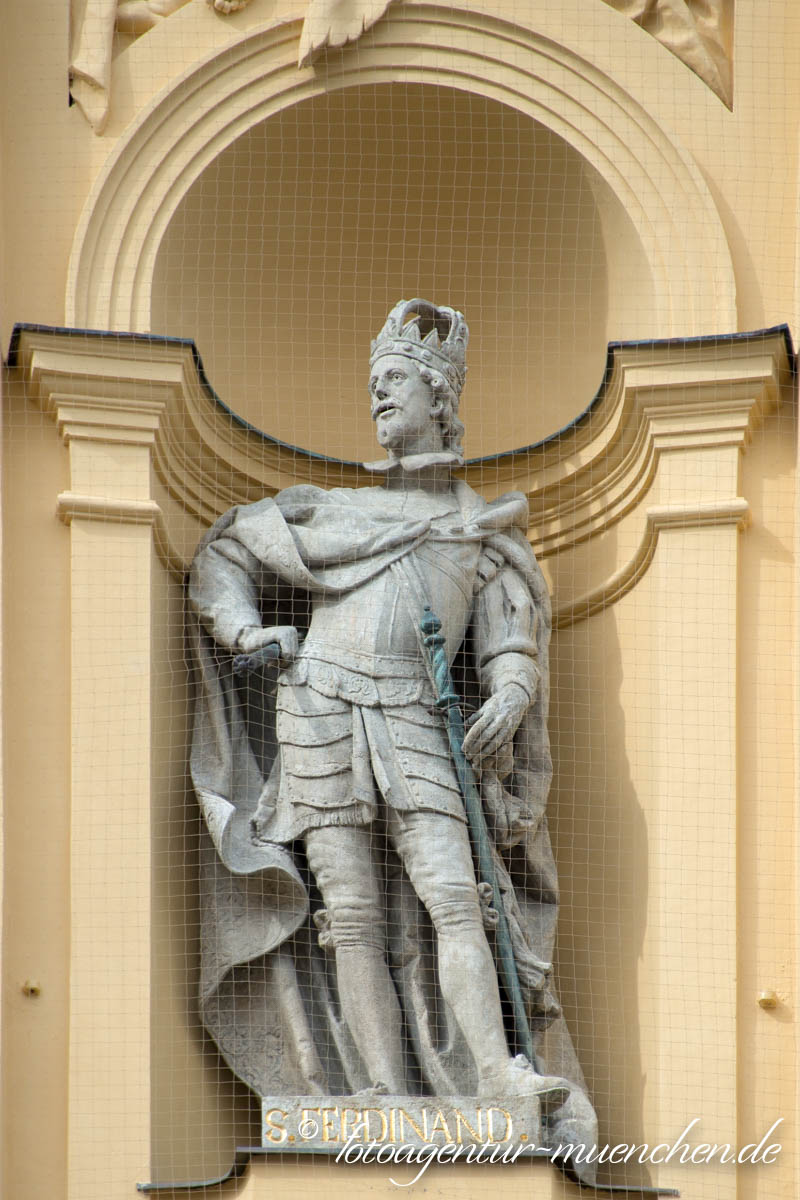 Hl. Ferdinand III. Kastilien – Denkmal/Kunstwerk in München