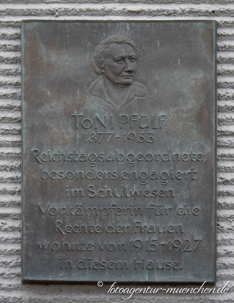 Toni Pfülf - Preis Toni – Denkmal/Kunstwerk in München