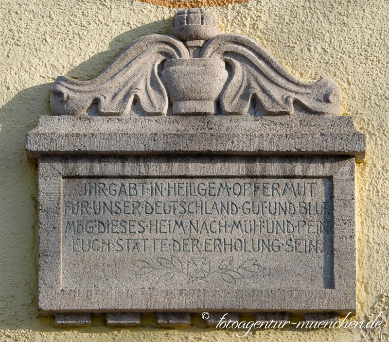 Eingang - Erholungsheim für Kriegsbeschädigte – Denkmal/Kunstwerk in München