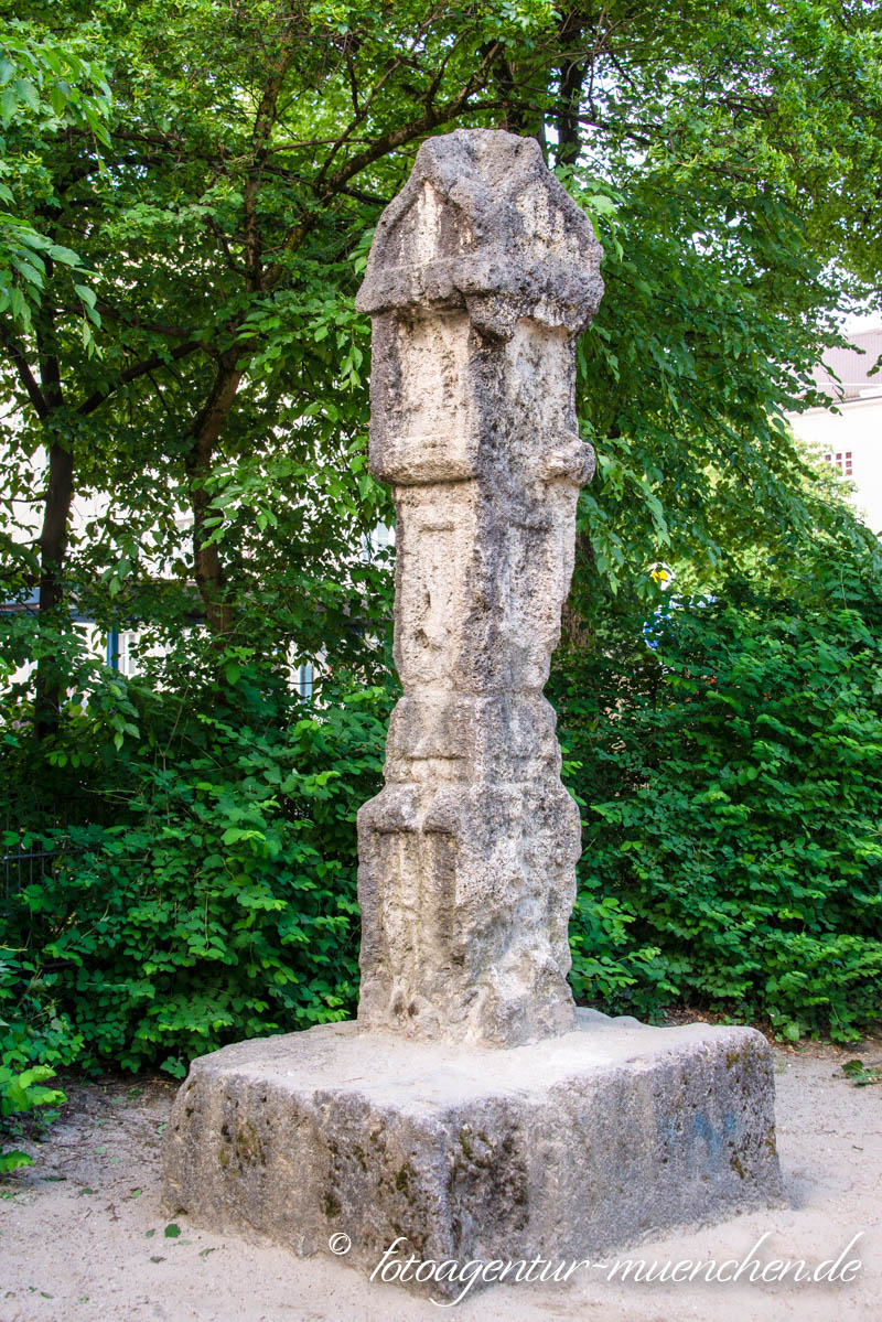 Winthirsäule – Denkmal/Kunstwerk in München