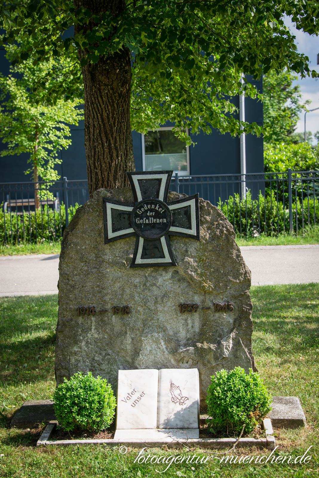 Kriegerdenkmal - Kulmbacher Platz