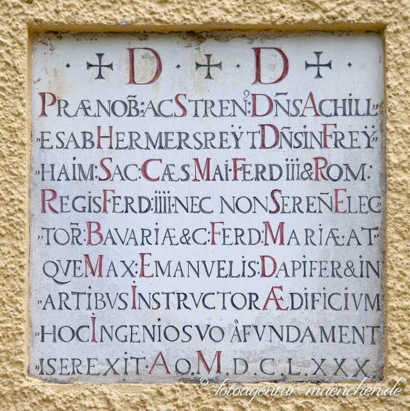 Gedenktafel am Freihamer Schloss – Denkmal/Kunstwerk in München