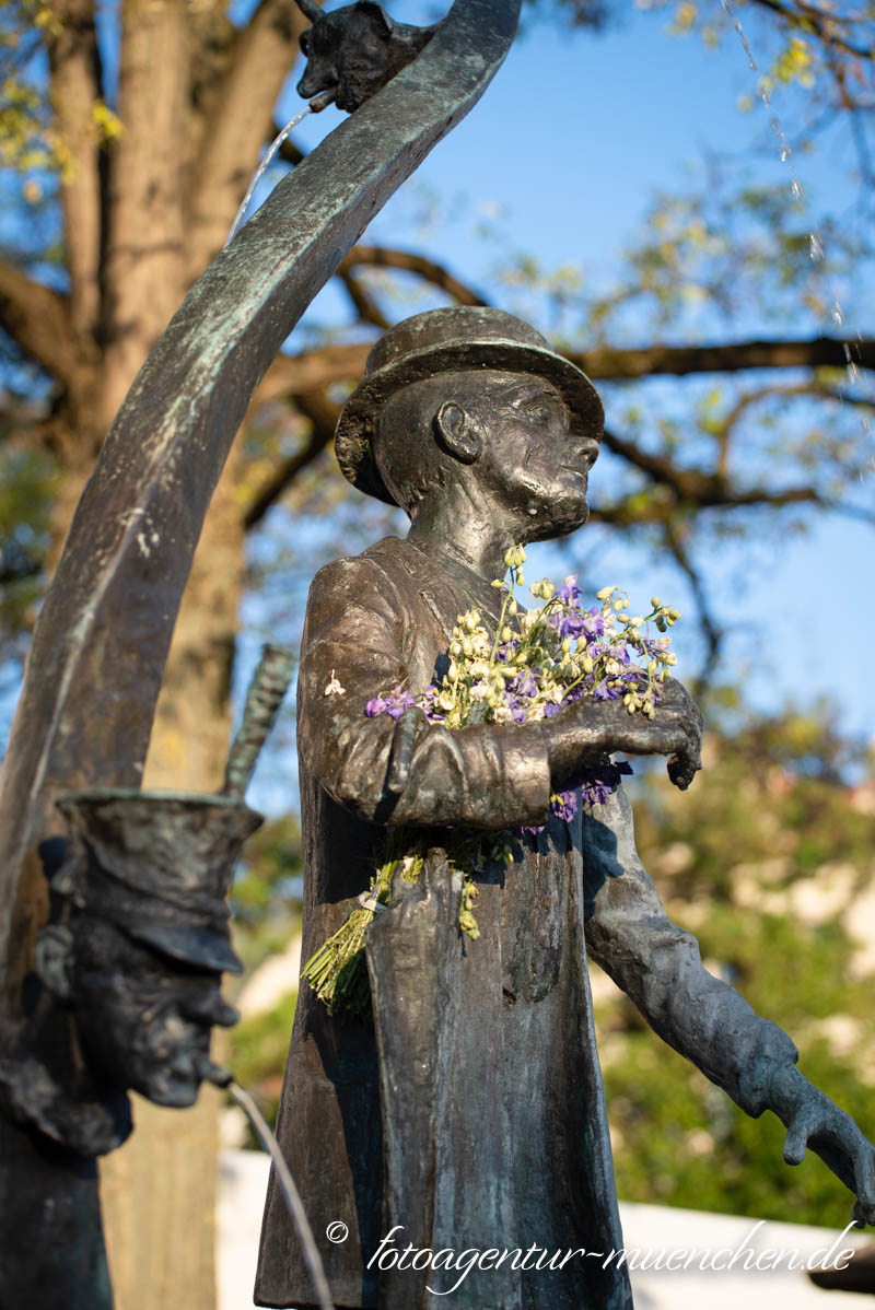 Karl-Valentin-Brunnen