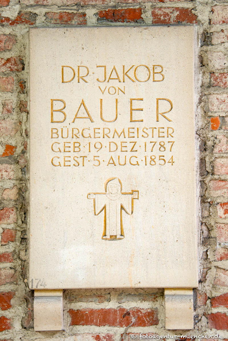 Dr. Jakob von Bauer