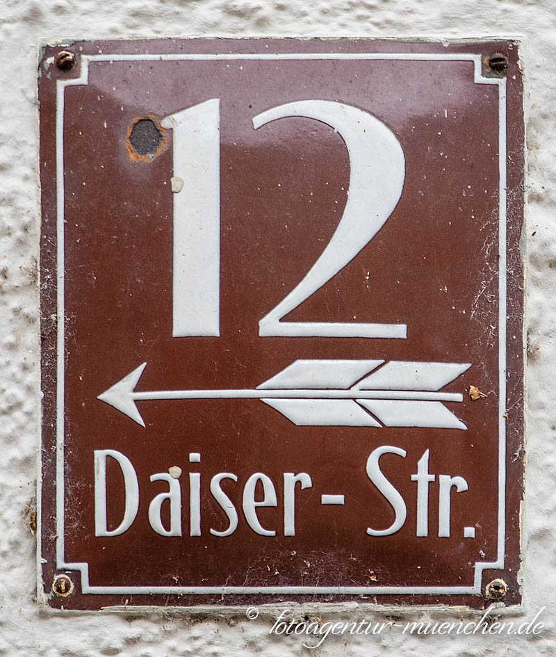 Gerhard Willhalm - Hausnummer - Daiserstraße