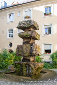 Max-von-Gruber-Brunnen
