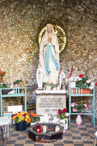 Kriegerdenkmal: Kriegsgedächtniskapelle - Schwabinger Krankenhaus