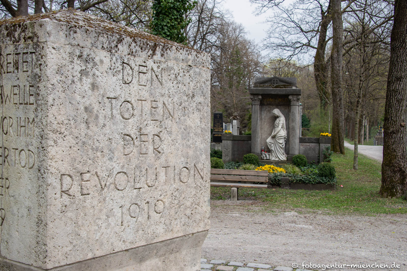 Grab - Den Toten der Revolution 1919
