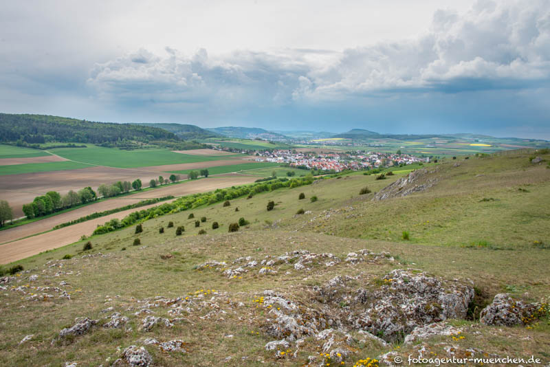 Blick von den Ofnethöhlen
