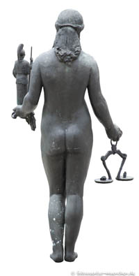 Kronprinz-Rupprecht-Brunnen - Justitia