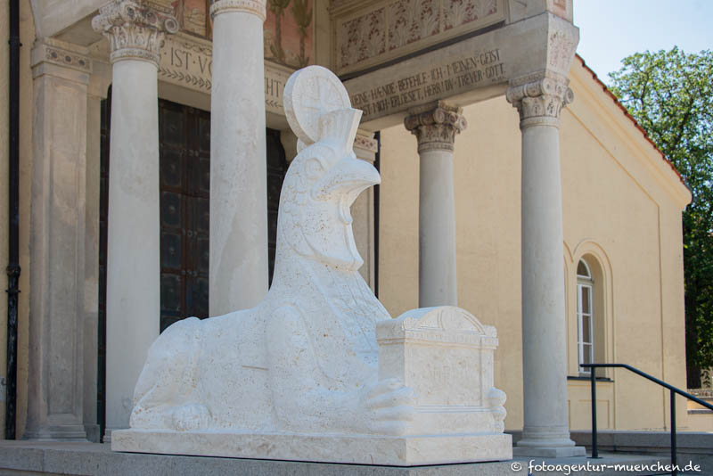 Sphinx - Nordfriedhof – Denkmal/Kunstwerk in München