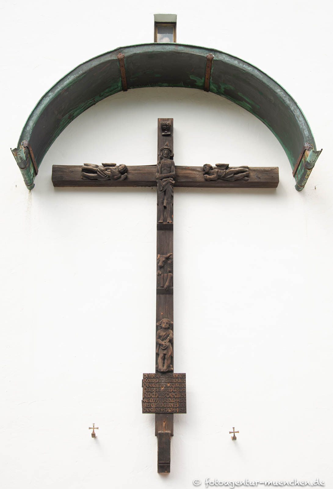 Gedenkkreuz für Rochus Dedler – Denkmal/Kunstwerk in München