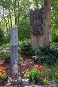 Kriegerdenkmal: Denkmal für Delp, Wehrle, Sperr, Leonrod und Quirnheim - Backmund Klaus