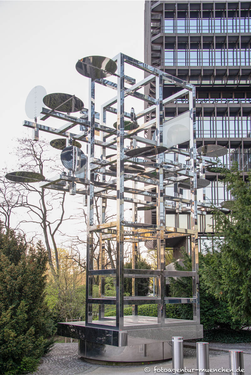 Chronos 10b - Schöffer Nicolas – Denkmal/Kunstwerk in München