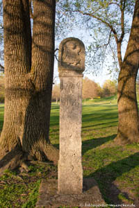Burgfriedensäule im Englischer Garten von 1724